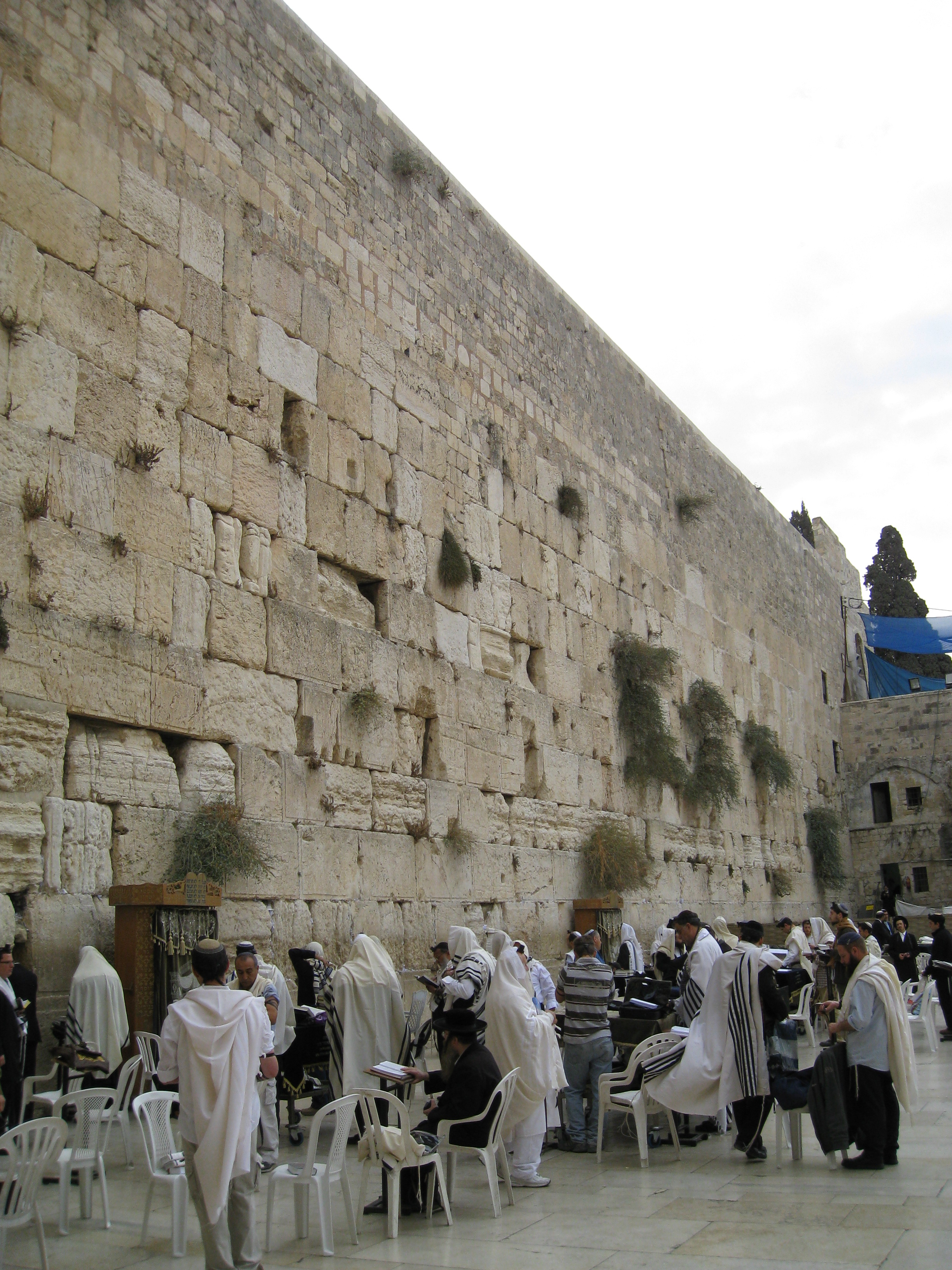 Mesmerizing photos of the Western Wall or 'Wailing Wall' in Israel ...