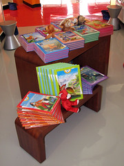 Book display on nesting tables