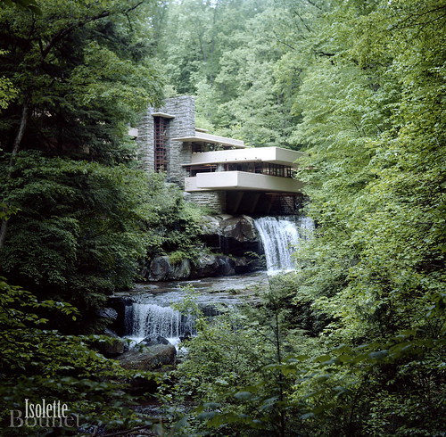camera house film forest frank waterfall lloyd medium format wright isolette