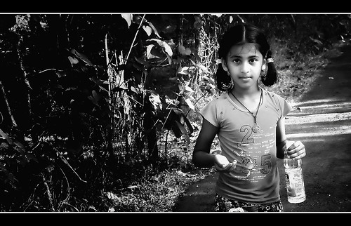 portrait india girl goa gandhi colva mahatmagandhi indiangirl fujifilmfinepixs5700s700 thegreaterourinnocencethegreaterourstrengthandtheswifterourvictory