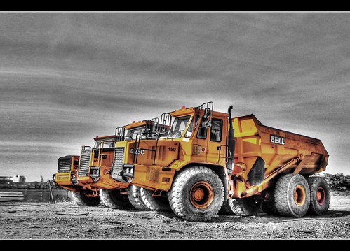 bw yellow cat truck construction bell machinery trucks tone hdr catepillar twotone worldmachineshdr