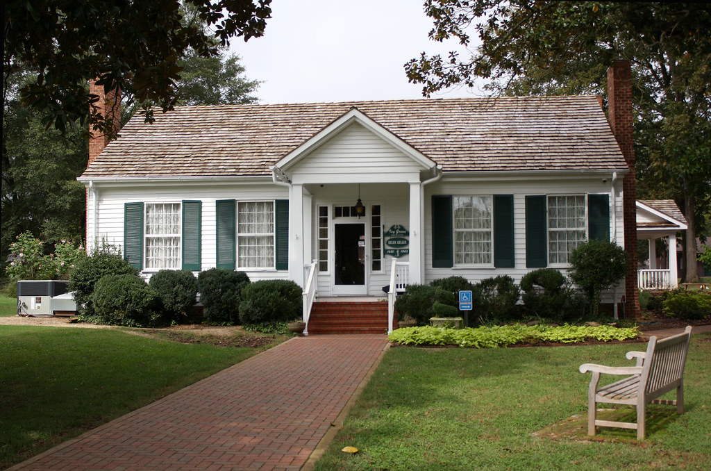 Ivy Green - Helen Kellers Home