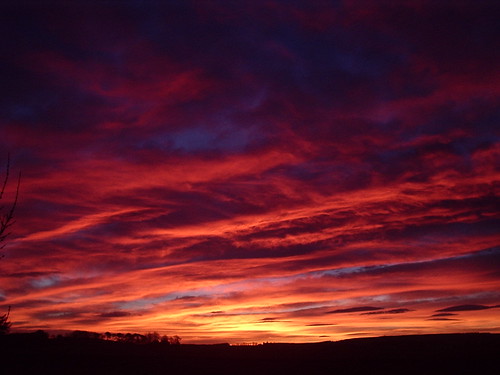 2003 sunrise geotagged scotland unitedkingdom redsky elgin alves moray coltfield geo:lat=5765328 geo:lon=3483154