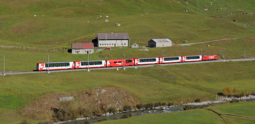 railroad alps switzerland railway trains glacierexpress svizzera bahn alpi fo mau uri mgb ferrovia treni nikond90 hge44