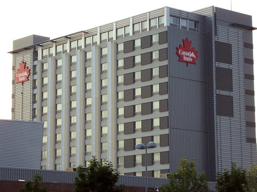 hotel grandforks aleruscenter canadinn