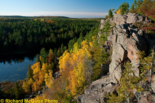 autumn lake ontario canada fall colors rock highlands colours eaglesnest calabogie