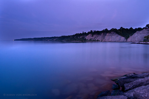 pink blue water sunrise landscape earlymorning wideangle scarborough lakeontario southernontario cokin blufferspark scarboroughbluffs bluegoldfilter 513am kvonk nikond300s tokina11mmto16mm28 TGAM:photodesk=water