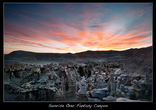 strange sunrise dawn rocks fantasycanyon worldwidelandscapes