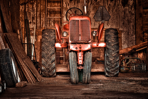 red tractor digital canon eos illinois raw antique farm 5d fullframe dslr hdr 1947 lightroom copyrighted cr2 photomatix jonathanrobsonphotographycom 5dmarkii