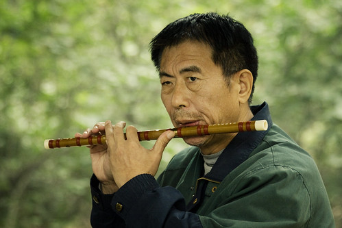 china city portrait music playing man closeup asian dof bokeh chinese flute instrument chinadigitaltimes serene hebei 中国 shanghaiist province baoding 保定 中国人 河北 ctrippic