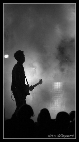 bw fog concert guitar newsboys jodydavis canon400d yashica751504 nebraskastatefair2009