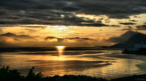 sea mist clouds sunrise golden fjord ålesund aalesund bej larigan phamilton