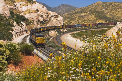 california mountains canon desert unionpacific canondslr locomotives cajon railroads inlandempire cajonpass alltrains deserttrains sbcusa kenszok