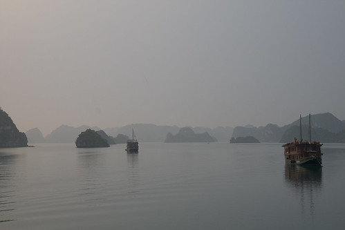 water boat junk rocks outdoor vietnam halong halongbay vnm hảiphòng hiphòng khêbao