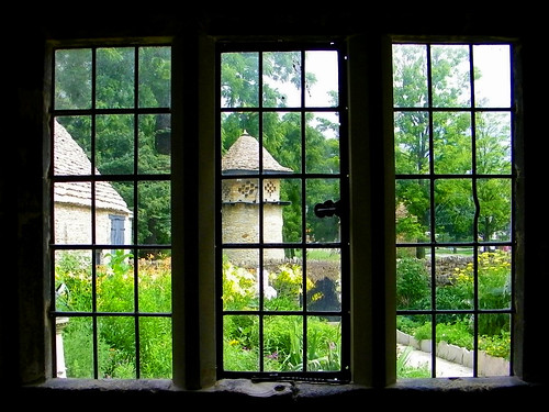 kodakz1015 kodakeasysharez1015is maiac greenfieldvillage hfmgv cotswoldcottage stonehouse garden window comment lj