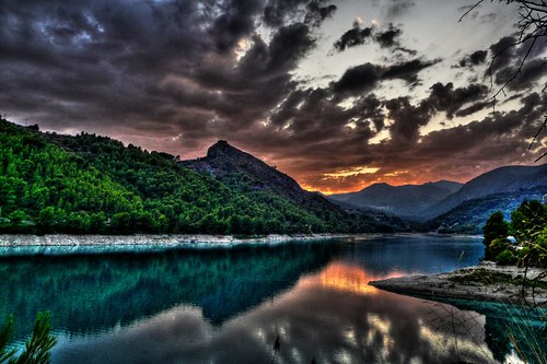 sunset españa lake sol water de soleil spain eau coucher award lac puesta hdr aigua guadalest posta llac espanya paísvalencià pantà