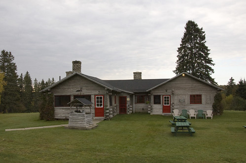 cabin lodge loonbaylodge