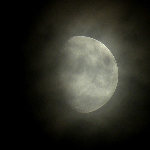 moon lune satellite astronomy 2009 espace phases astronomie cratère olibac olympussp560uz internationalyearofastronomy annéemondialedelastronomie