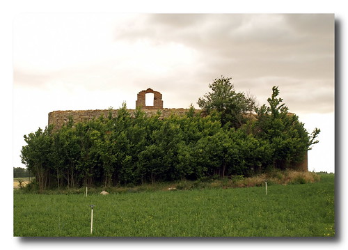 geotagged ruinas ermita palencia románico tierradecampos belmontedecampos geo:lat=41945766 geo:lon=4981441