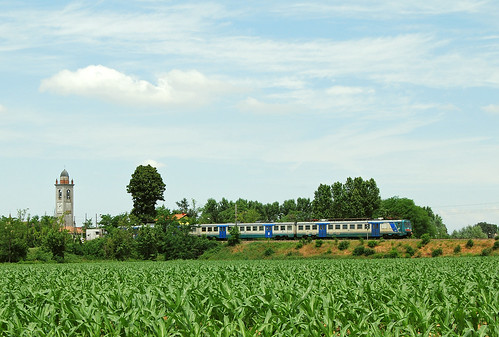 railroad railway trains railcar bahn lombardia mau ferrovia treni ale582 elettromotrice nikond40x triebzuge r10468