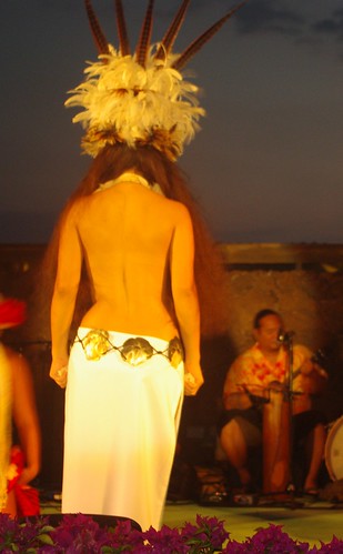 woman beauty hawaii back dance hula topless headdress huladancer polynesian polynesianwoman