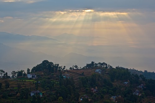 日出 尼泊尔 博卡拉 耶稣光