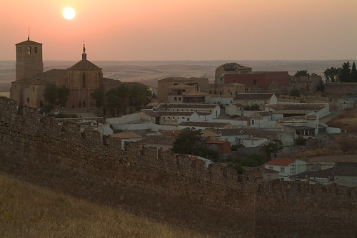 sunset castle wall twilight spain dusk castillo cuenca belmonte
