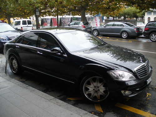 Black Mercedes Benz S-Class - superb figure! The Mandarin Oriental Hotel in Geneva - on the shore of the River Rhone - Switzerland - formerly The Hotel du Rhone! 02/11/2009 - One of Switzerland's best hotels and a city Landmark since the 1950's!