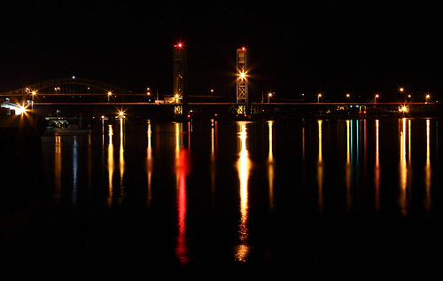 bridge reflection water night canon lights long exposure drawbridge 2470 50d