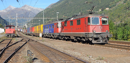railroad switzerland railway trains svizzera bahn mau freighttrain ferrovia treni gotthard gottardo nikond90 guterzuge re620 re44iii