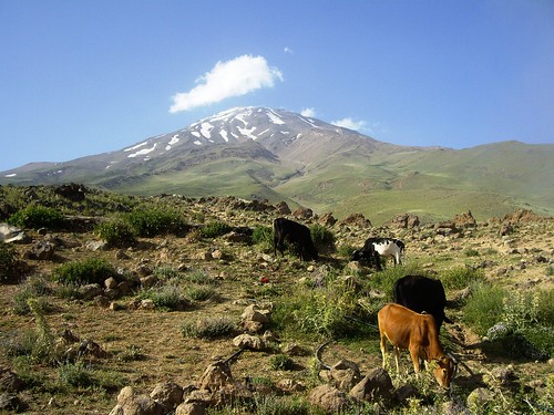 mountain geotagged iran damavand ultraprominence geo:lat=35955833 geo:lon=52108611