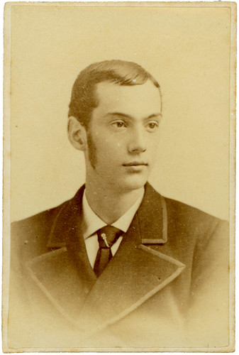 Small portrait man with tie