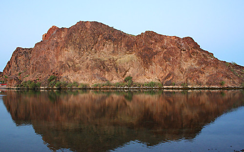 red arizona holiday america sunrise river colorado rocks august mornings trekamerica