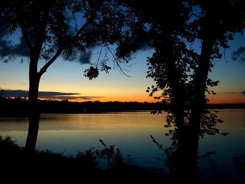 trees columbus sunset ohio sky sun water silhouette clouds river zoo twilight sundown scioto utata:project=tw175