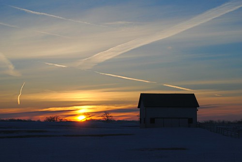 orange sun clouds barn sunrise illinois midwest russell farm il clear streaks lakecountyil