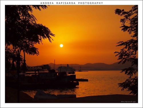 sunset sea port geotagged tramonto mare hellas olympus explore greece porto grecia kerkyra frontpage notripod crepuscolo corfù noprocessing limani nohdr nothdr fourthird mywinners straightoutofmycamera quattroterzi rapis60 andrearapisarda crepuscolosunsetssunrisesnights olympuse620 geo:lat=39626846 geo:lon=19912205