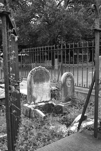 bw white black grave graveyard mobile children child cemetary meta tomb tombstone alabama gimp churchstreet f28 ep1 c2g 11000 17mm gmic westfeldt olympusep1
