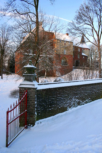schnee winter snow castle netherlands sunrise sneeuw nederland horn schloss limburg niederlande kasteel zonsopkomst