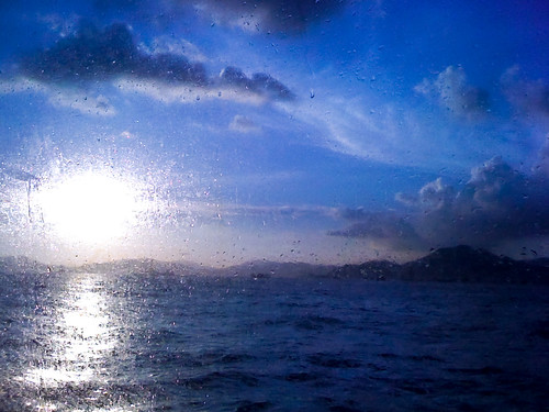 blue sunset window ferry hongkong harbour splash iphone3g jonnoj jonbinalay