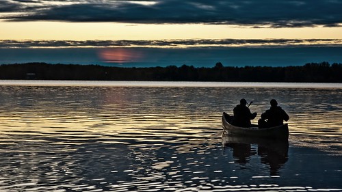 rbsfavs lake stjohn ramara canoe fishing fishermen sunrise water sun pillar rcseptoct robertsnache spirithands snacheplusfam