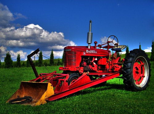 tractor farm freehand hdr farmall farmequipment photomatix farmallh ruralohio ohiovalley