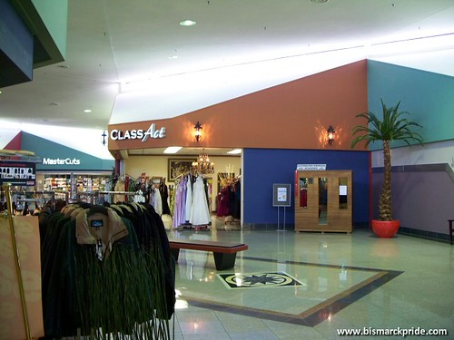 fashion mall interior northdakota gateway bismarck