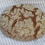 ©Vollkorn-Dinkelmischbrot mit Quark Brot ausgekühlt