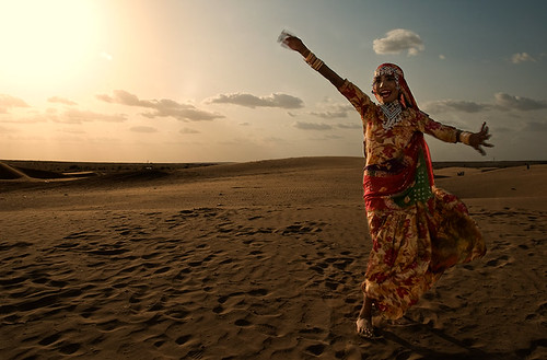trip travel india girl nikon asia sam desert niña duna jaisalmer thar viajar rajastan t100 d80 rajputana