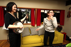 yes megan, your big sister can play banjo! 