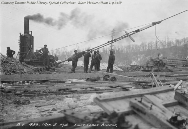 Construction of the Bloor St viaduct, Toronto (1915-17)