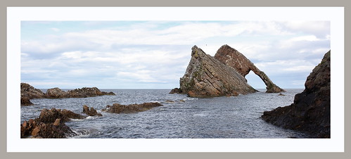 summer panorama holiday rock walking landscape scotland arch framed bow fiddle moray banffshire portknockie