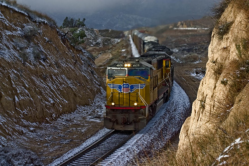 california snow mountains canon outdoors socal canondslr locomotives cajon railroads inlandempire alltrains movingtrains deserttrains sbcusa alltypesoftransport kenszok