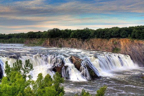 sky tree water rock clouds landscape waterfall hudson cohoes canonrebelxs canonefs1855mmf3556is canoneos1000d tylermccall