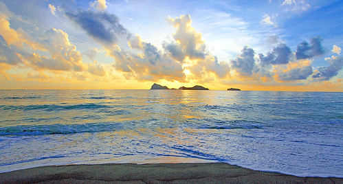 blue sunset sea orange beach water yellow clouds canon landscape islands sand asia 2009 xeno gondwana overtheexcellence 5d2